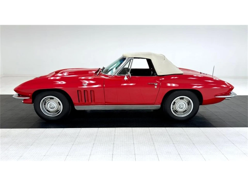 1965 Chevrolet Corvette C2 - Image 3 of 31