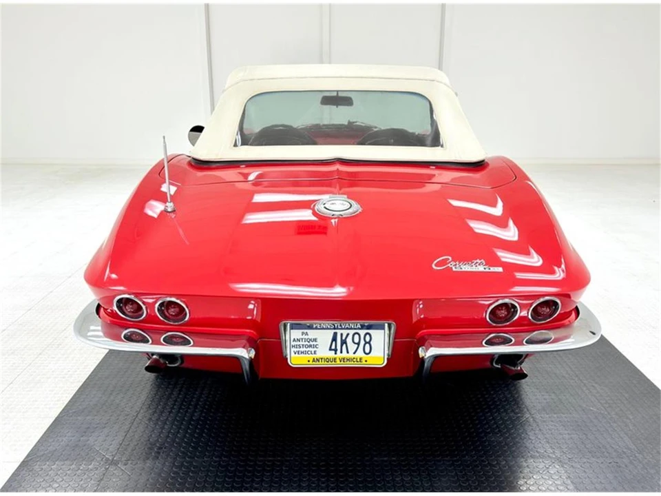 1965 Chevrolet Corvette C2 - Image 7 of 31