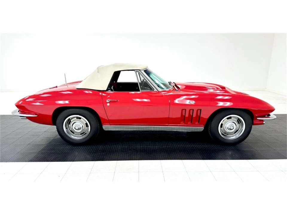 1965 Chevrolet Corvette C2 - Image 9 of 31