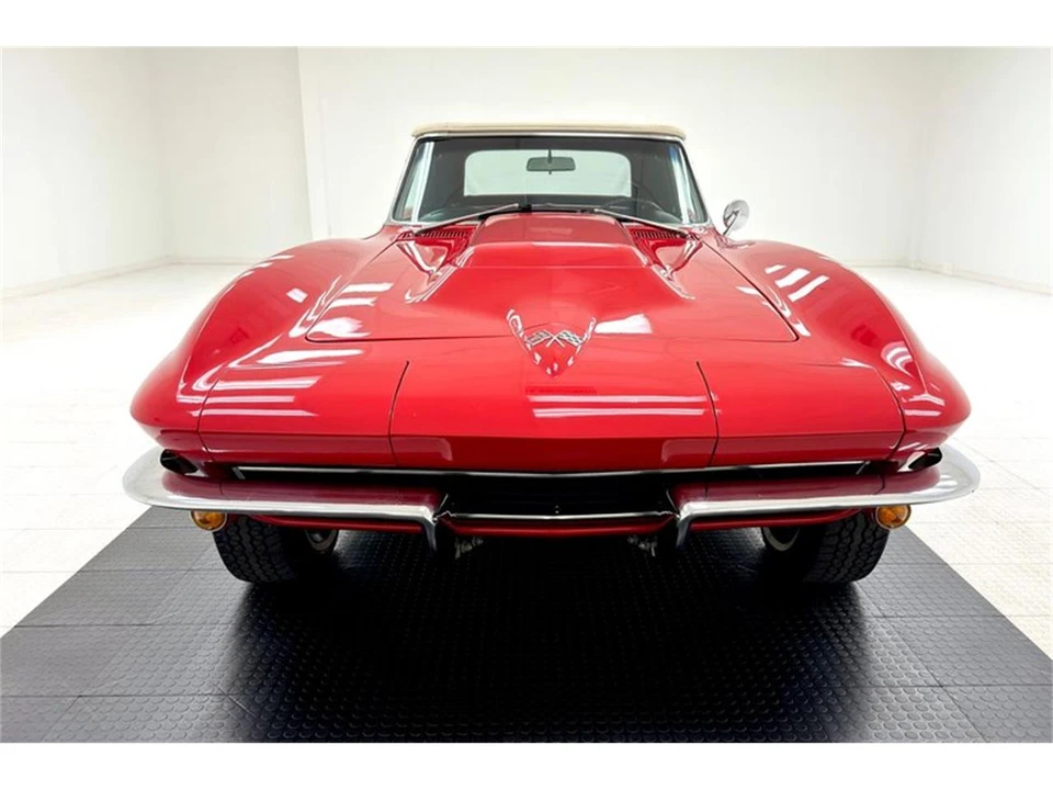 1965 Chevrolet Corvette C2 - Image 11 of 31