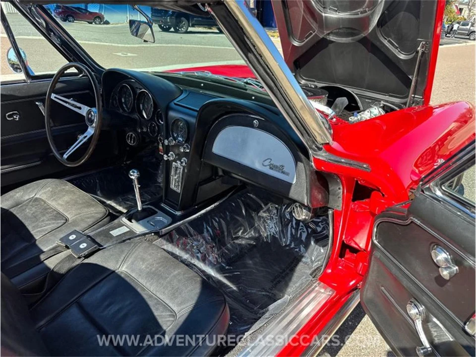 1965 Chevrolet Corvette C2 - Image 24 of 31