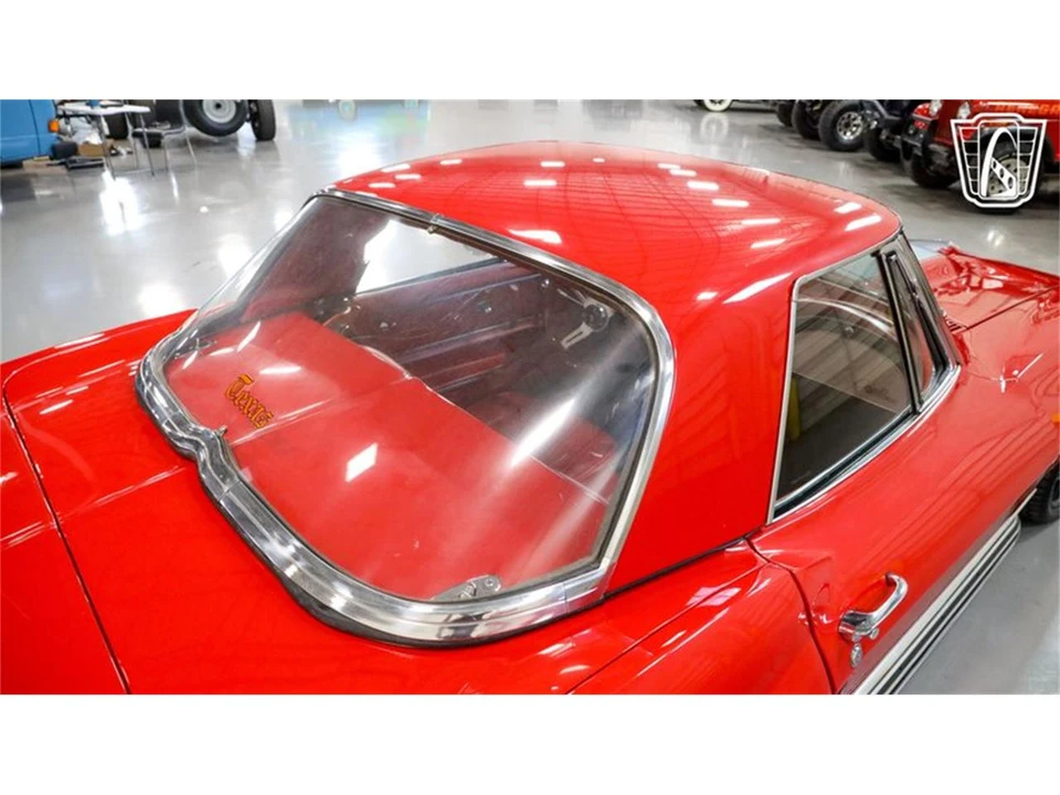 1965 Chevrolet Corvette C2 - Image 21 of 31