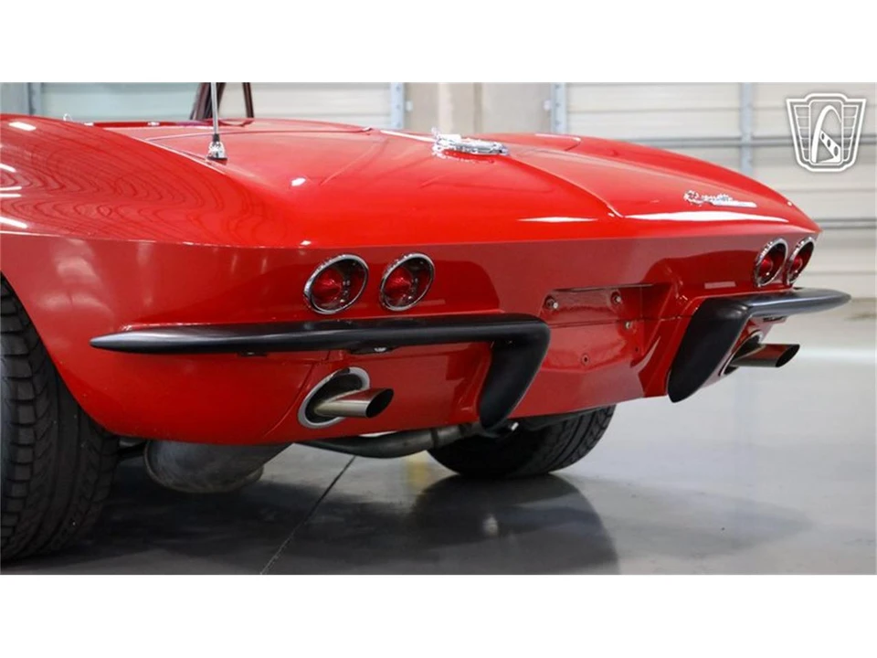 1965 Chevrolet Corvette C2 - Image 9 of 31