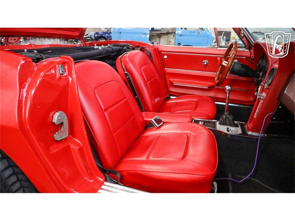 1965 Chevrolet Corvette C2 - Image 15 of 31