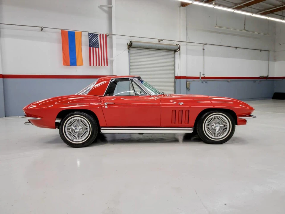 1965 Chevrolet Corvette C2 - Image 5 of 31