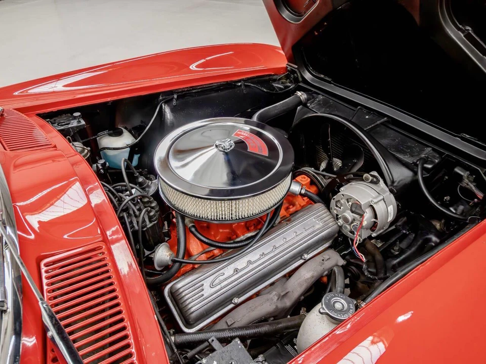 1965 Chevrolet Corvette C2 - Image 20 of 31
