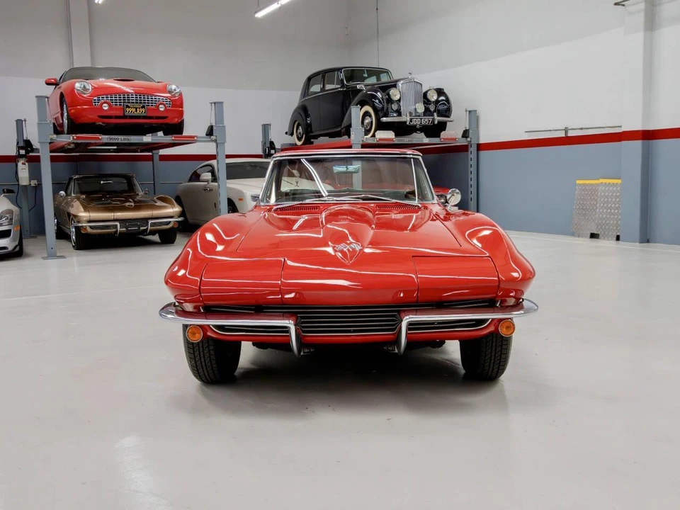 1965 Chevrolet Corvette C2 - Image 3 of 31