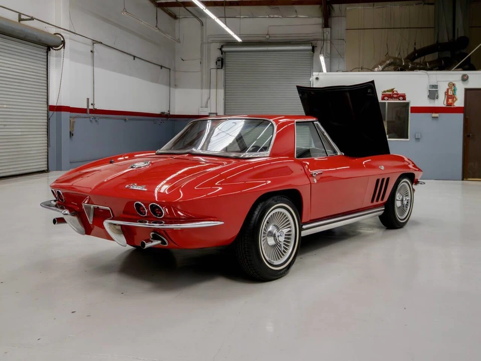 1965 Chevrolet Corvette C2 - Image 13 of 31