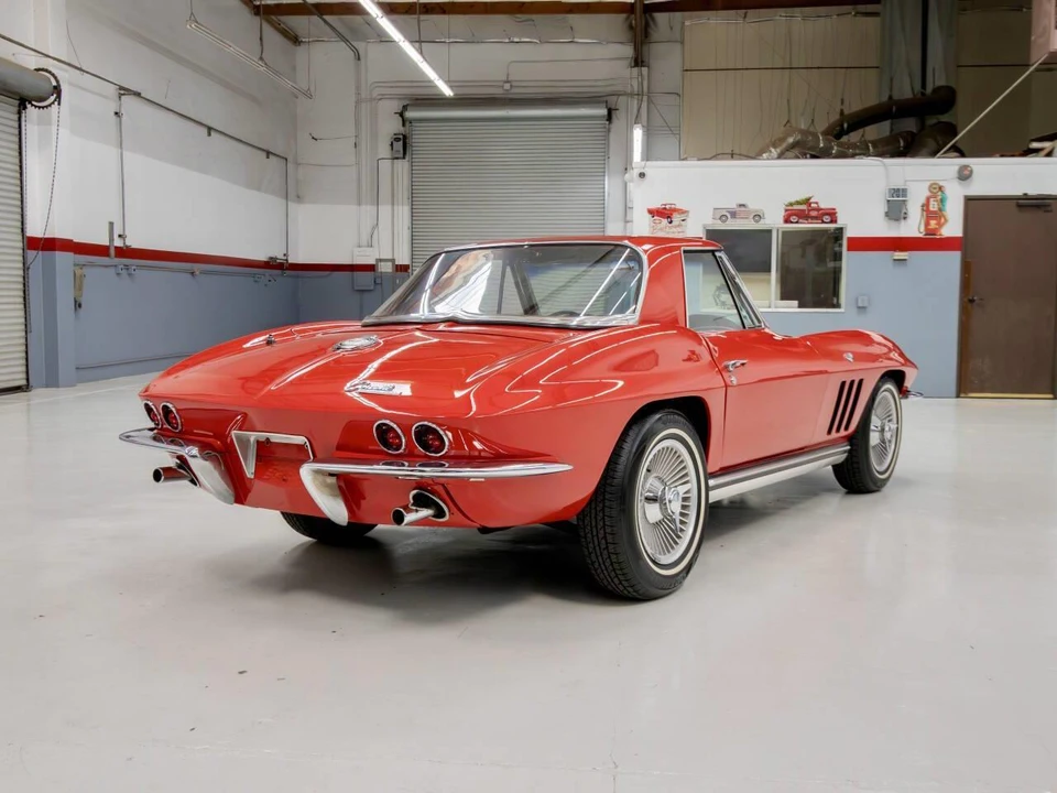 1965 Chevrolet Corvette C2 - Image 6 of 31