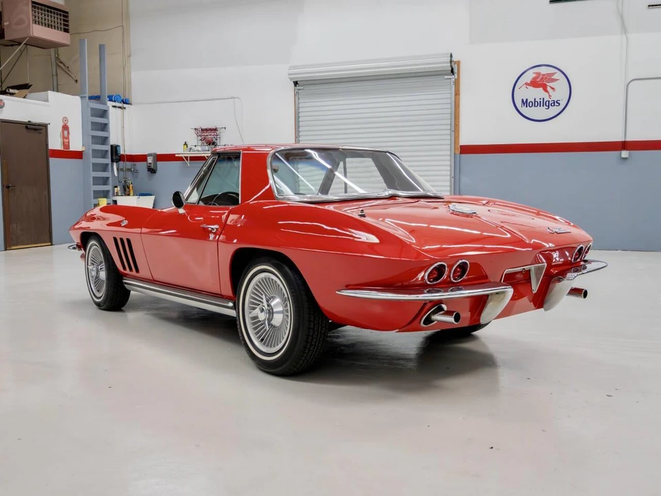 1965 Chevrolet Corvette C2 - Image 8 of 31