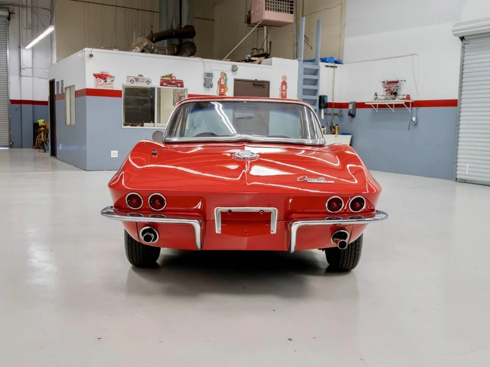 1965 Chevrolet Corvette C2 - Image 7 of 31