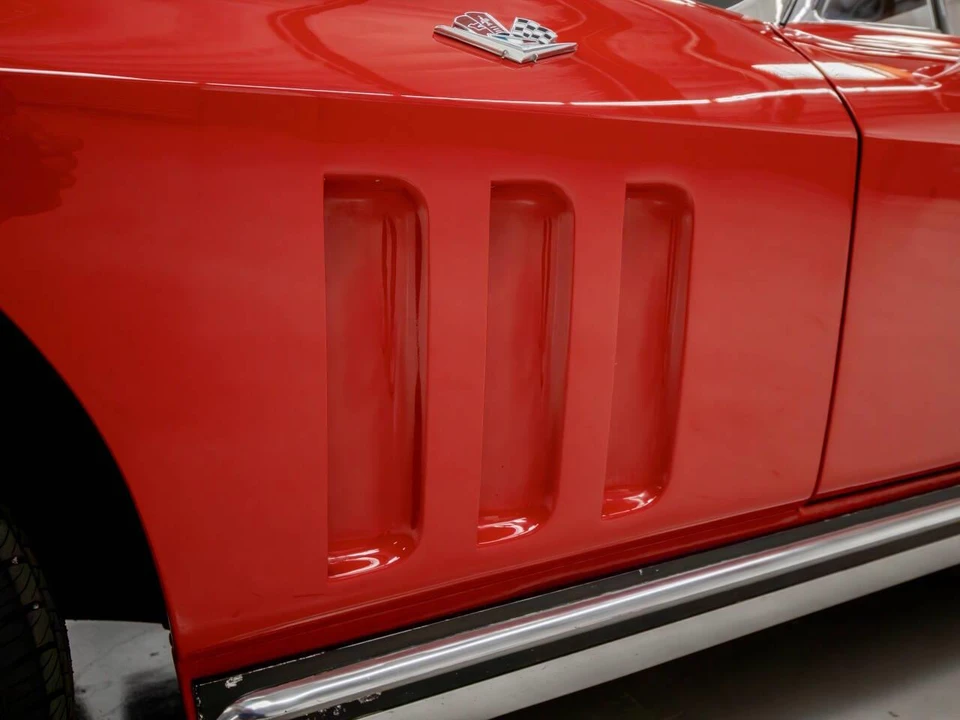1965 Chevrolet Corvette C2 - Image 24 of 31