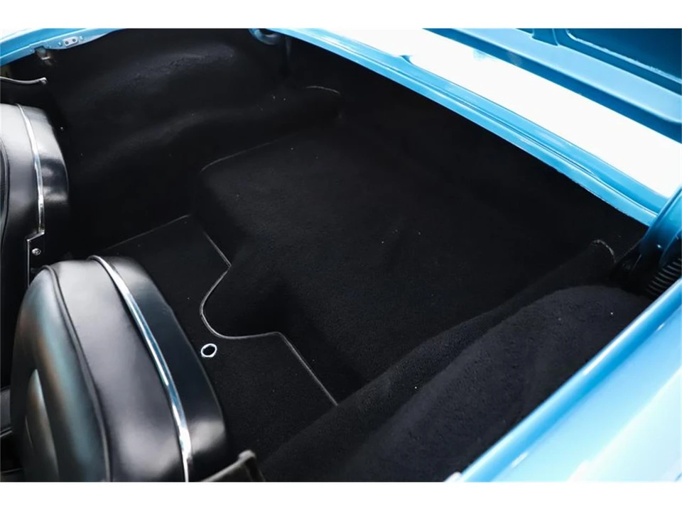1965 Chevrolet Corvette C2 - Image 16 of 31