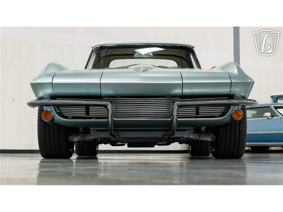 1965 Chevrolet Corvette C2 - Image 26 of 31