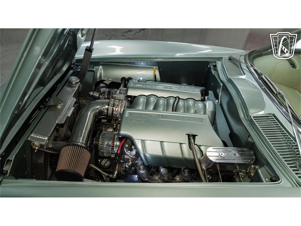 1965 Chevrolet Corvette C2 - Image 10 of 31