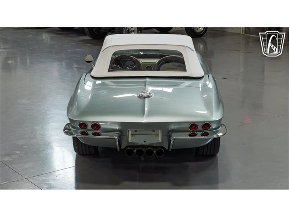 1965 Chevrolet Corvette C2 - Image 5 of 31