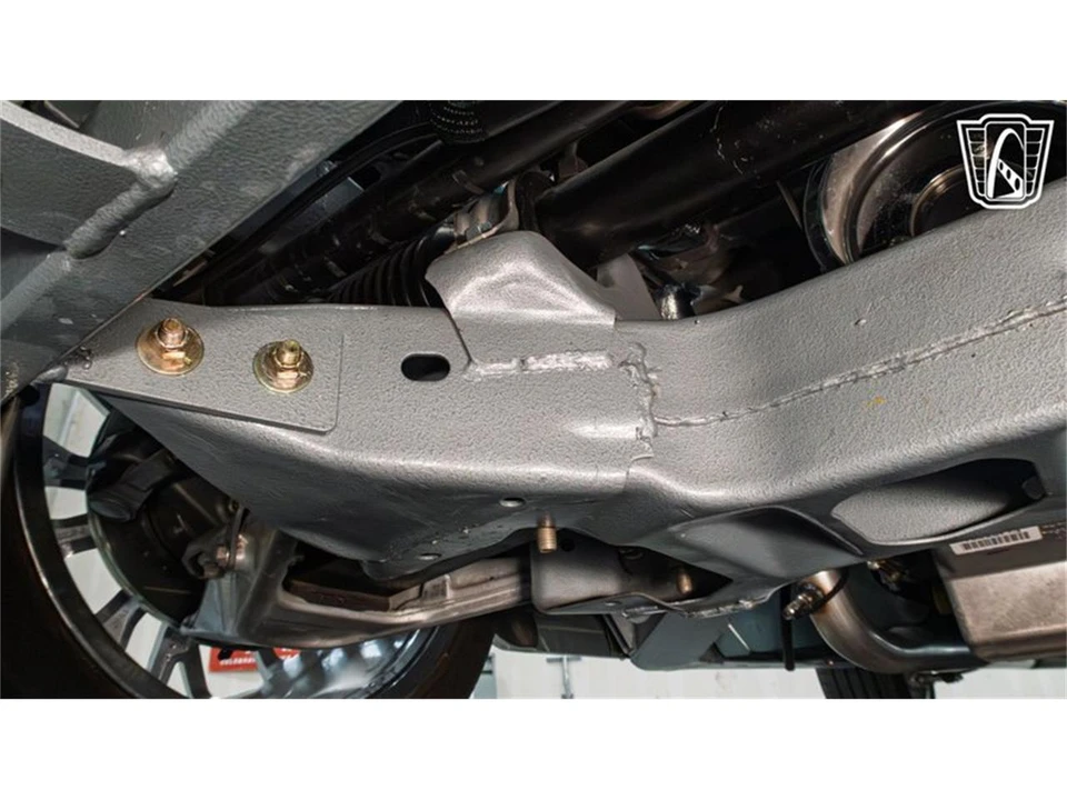 1965 Chevrolet Corvette C2 - Image 20 of 31