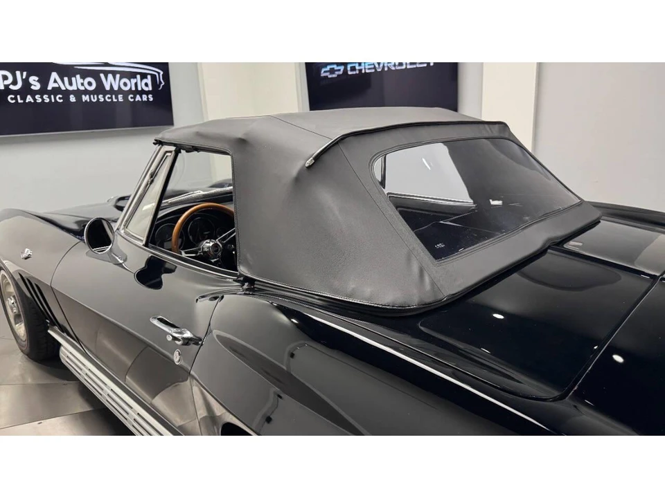 1965 Chevrolet Corvette C2 - Image 19 of 31