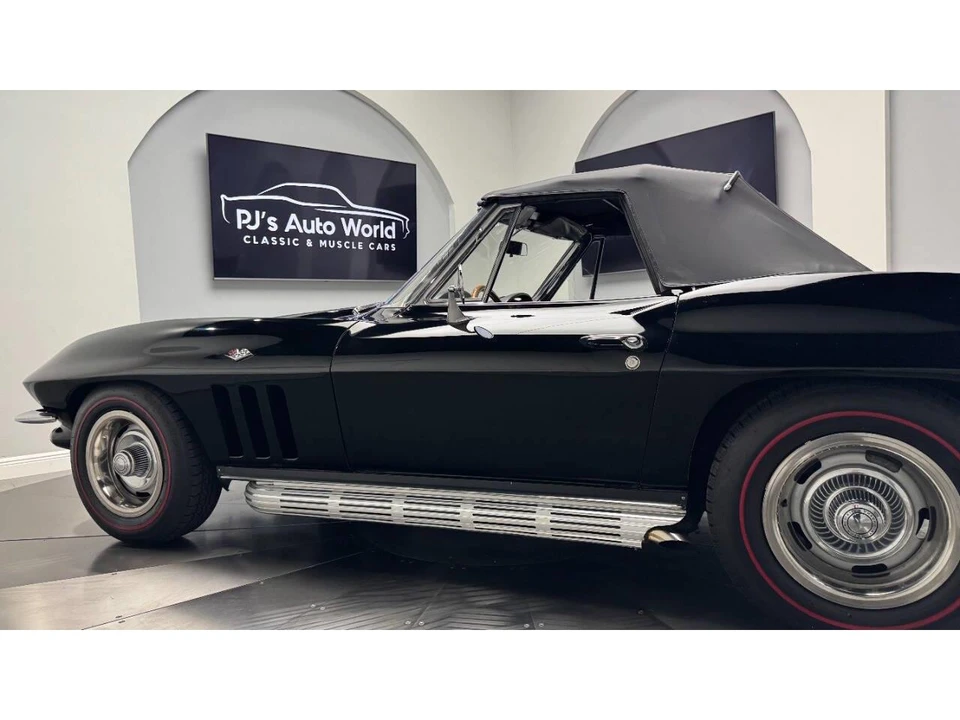 1965 Chevrolet Corvette C2 - Image 22 of 31