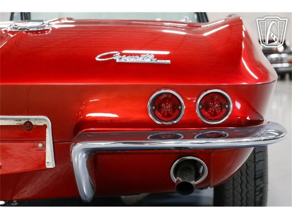 1965 Chevrolet Corvette C2 - Image 28 of 31