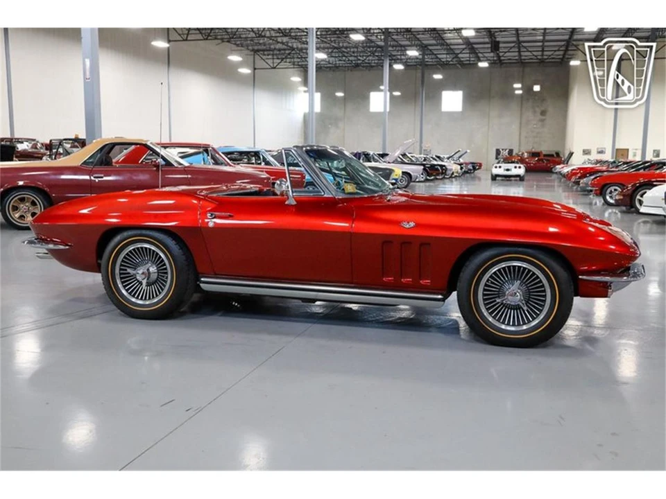 1965 Chevrolet Corvette C2 - Image 30 of 31