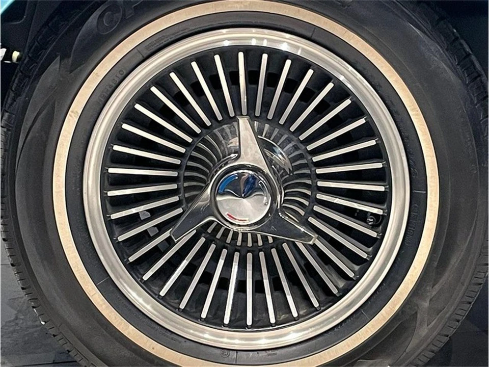 1965 Chevrolet Corvette C2 - Image 15 of 31