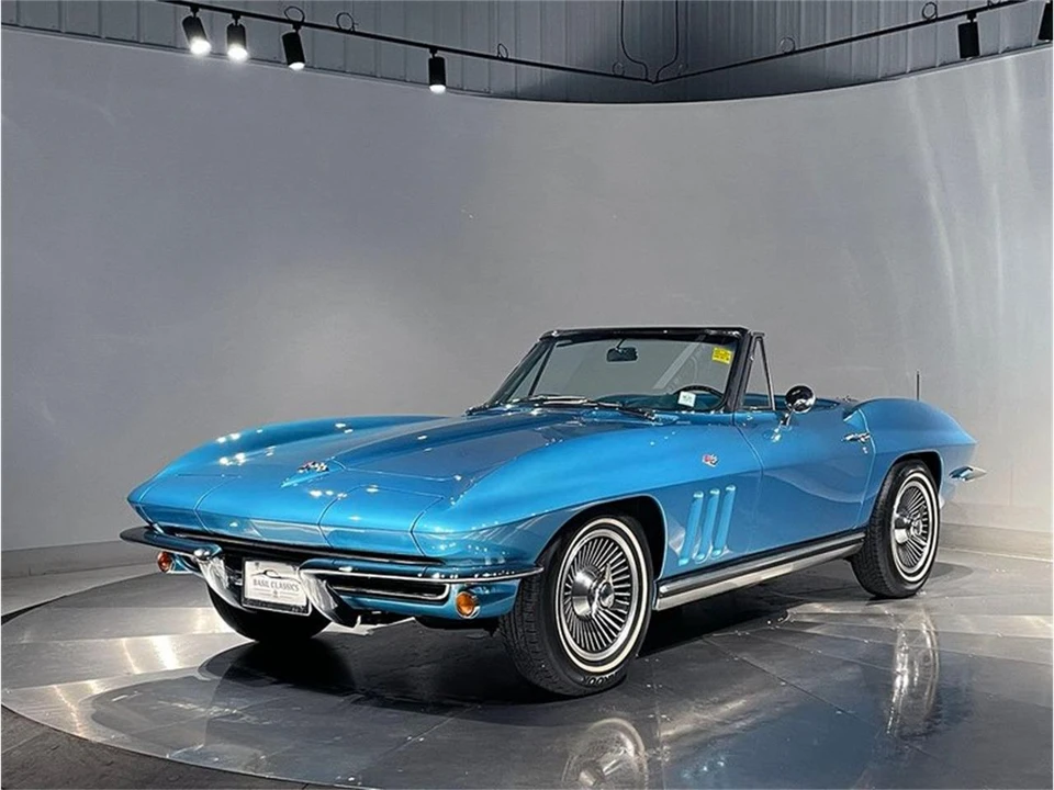 1965 Chevrolet Corvette C2 - Image 2 of 31