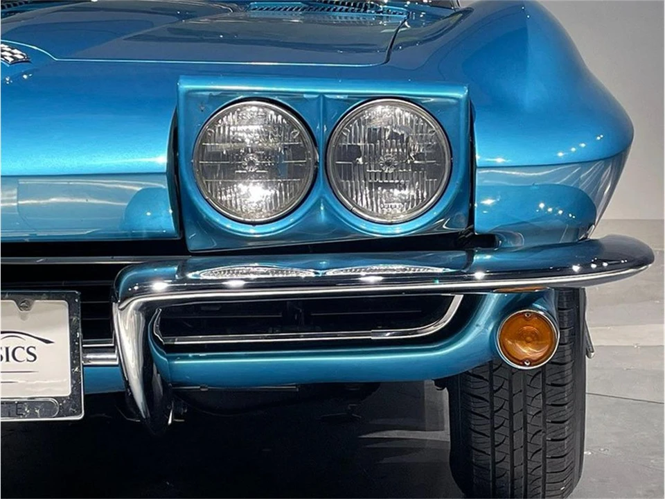 1965 Chevrolet Corvette C2 - Image 26 of 31