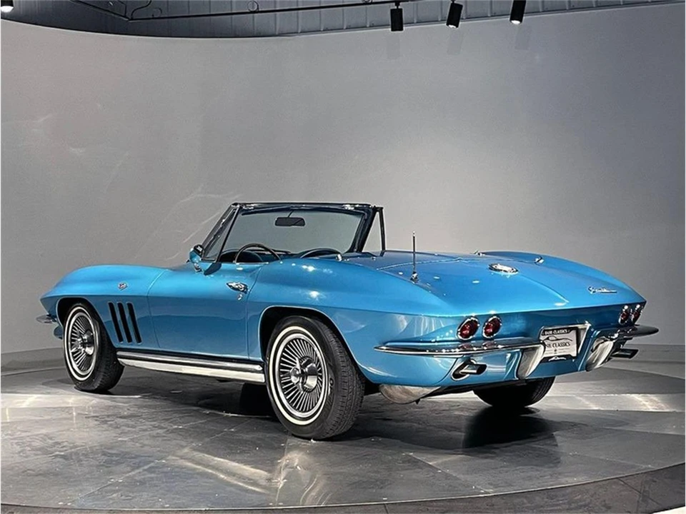 1965 Chevrolet Corvette C2 - Image 9 of 31