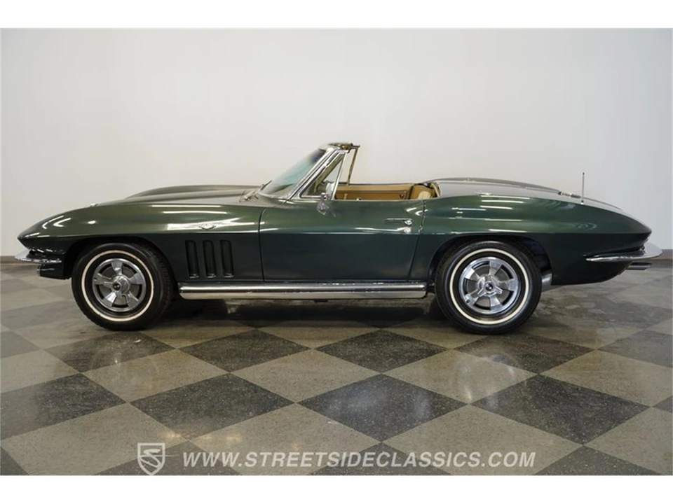 1965 Chevrolet Corvette C2 - Image 2 of 31
