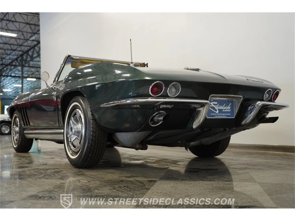 1965 Chevrolet Corvette C2 - Image 24 of 31
