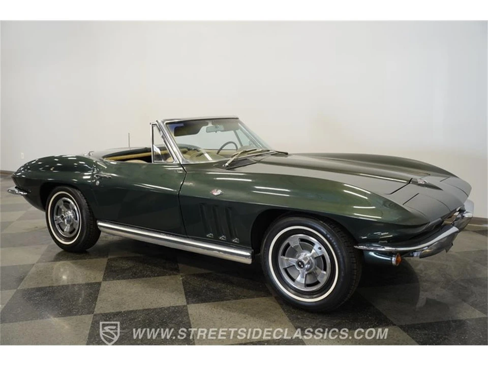 1965 Chevrolet Corvette C2 - Image 16 of 31