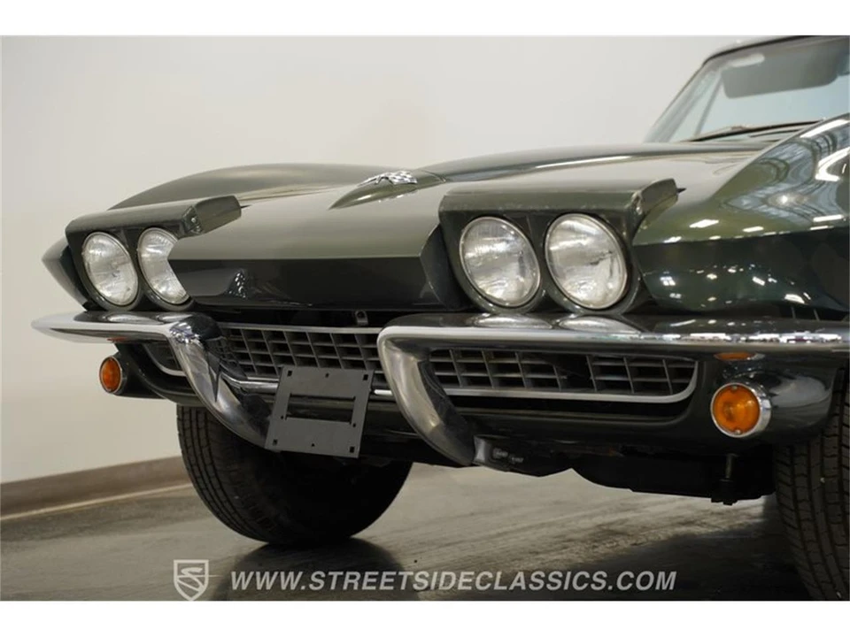 1965 Chevrolet Corvette C2 - Image 20 of 31