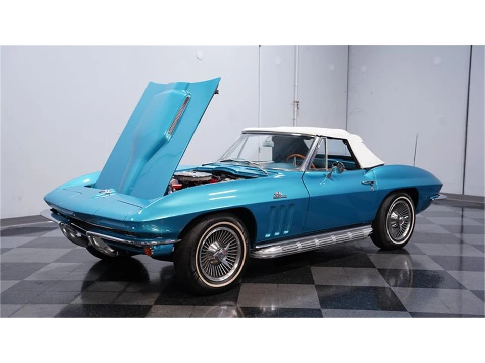 1965 Chevrolet Corvette C2 - Image 26 of 31