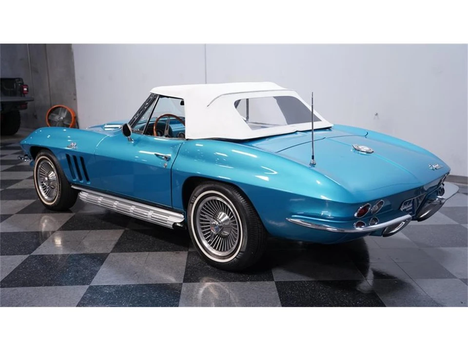 1965 Chevrolet Corvette C2 - Image 8 of 31