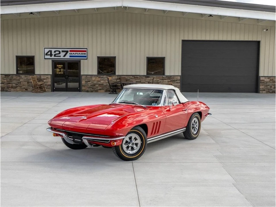 1965 Chevrolet Corvette C2 - Image 10 of 31