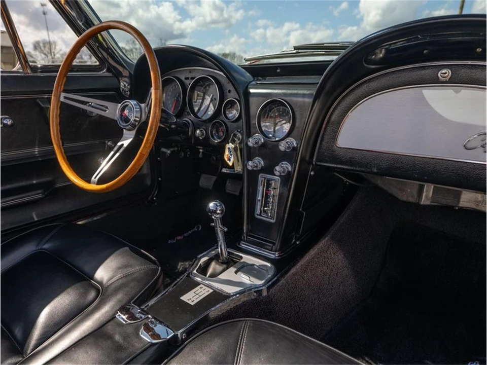 1965 Chevrolet Corvette C2 - Image 14 of 31