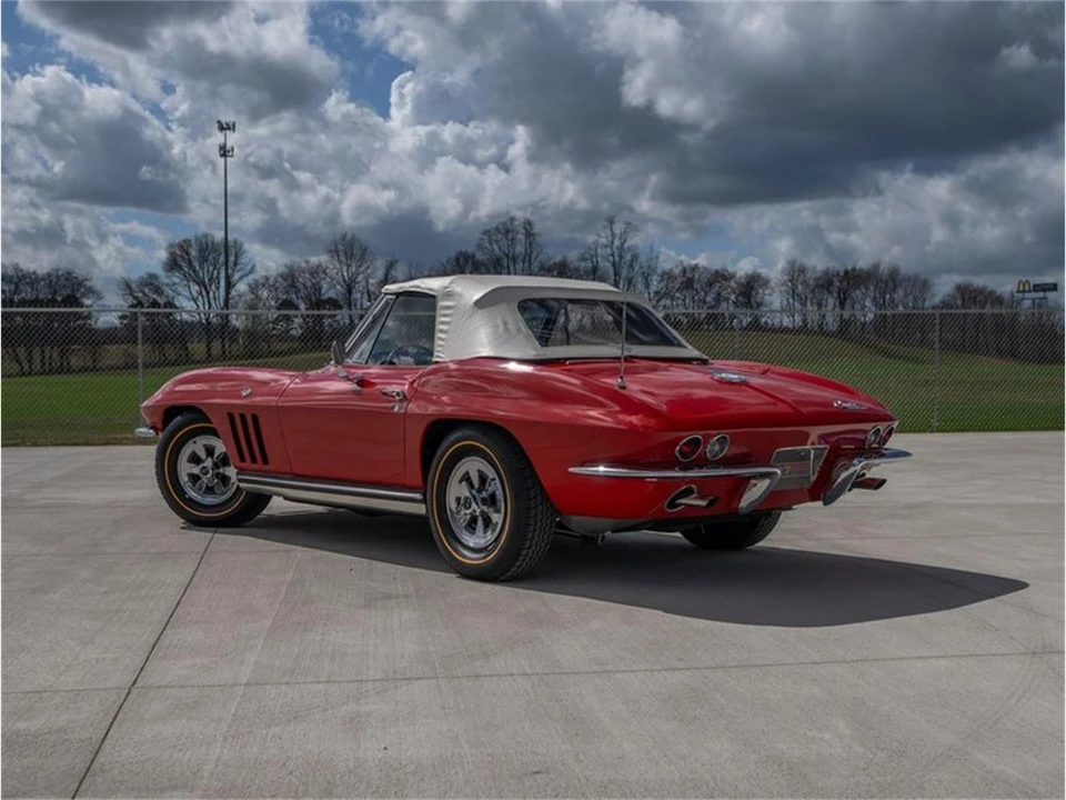 1965 Chevrolet Corvette C2 - Image 12 of 31