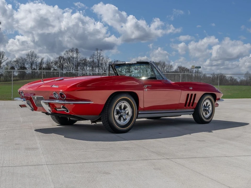 1965 Chevrolet Corvette C2 - Image 7 of 31
