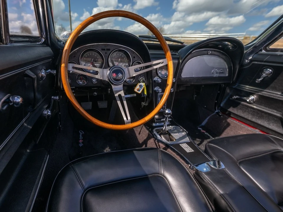 1965 Chevrolet Corvette C2 - Image 20 of 31