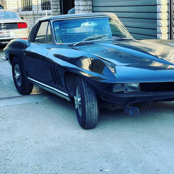 1965 Chevrolet Corvette C2 - Image 14 of 21