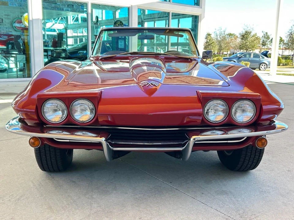 1965 Chevrolet Corvette C2 - Image 3 of 31