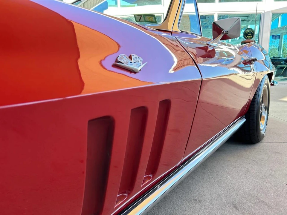1965 Chevrolet Corvette C2 - Image 13 of 31