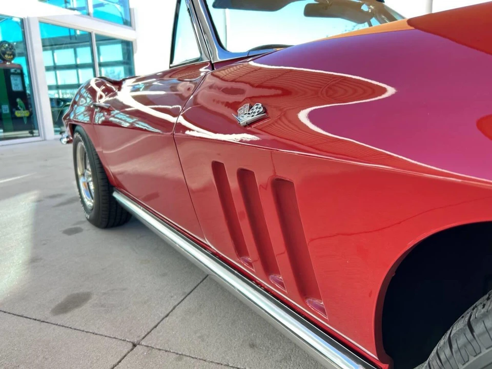 1965 Chevrolet Corvette C2 - Image 18 of 31