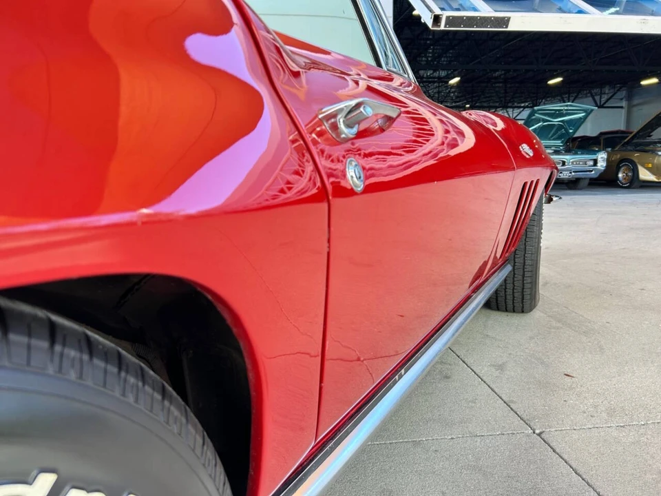 1965 Chevrolet Corvette C2 - Image 17 of 21
