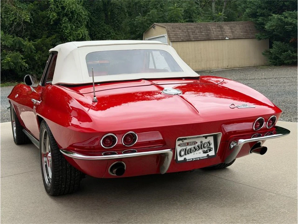 1965 Chevrolet Corvette C2 - Image 6 of 31