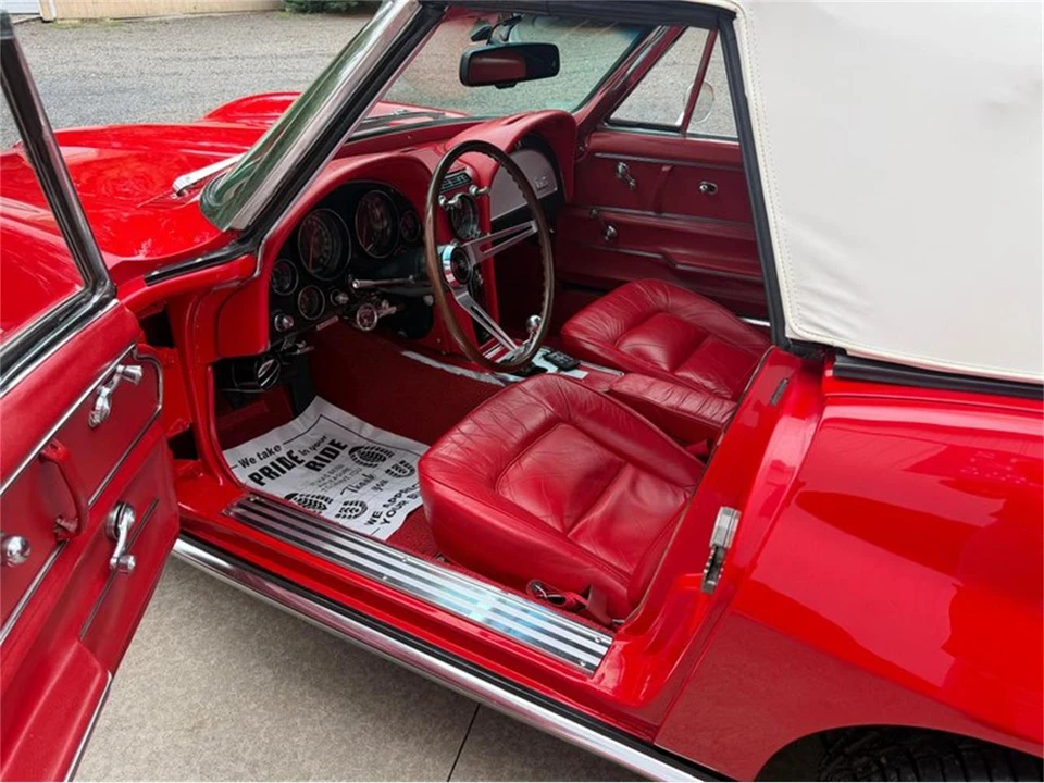 1965 Chevrolet Corvette C2 - Image 12 of 31