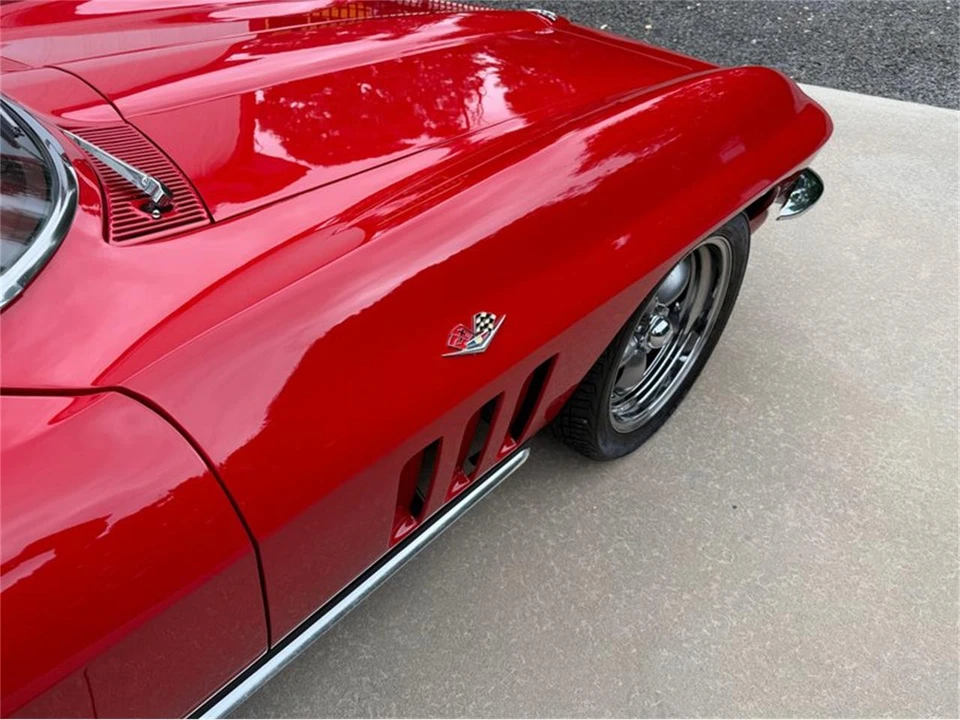1965 Chevrolet Corvette C2 - Image 9 of 31