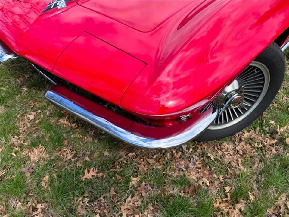 1965 Chevrolet Corvette C2 - Image 18 of 31