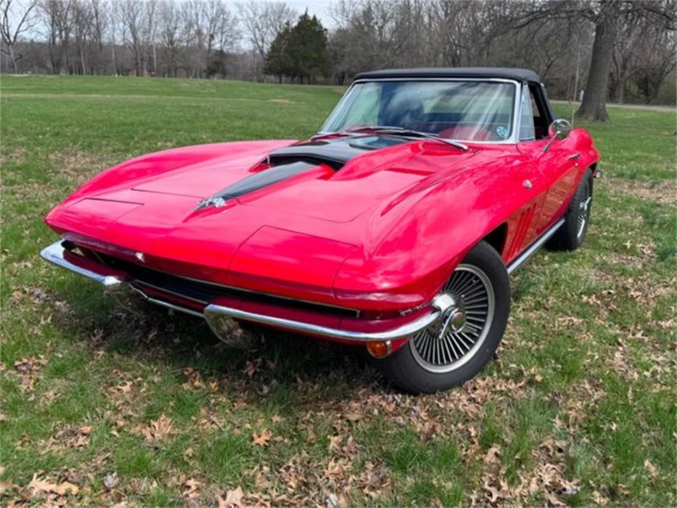 1965 Chevrolet Corvette C2 - Image 6 of 31
